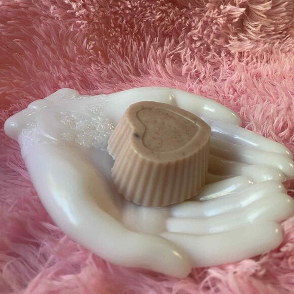 Tallow and Coco Butter Lotion Heart Bar - Picture 4 of 6